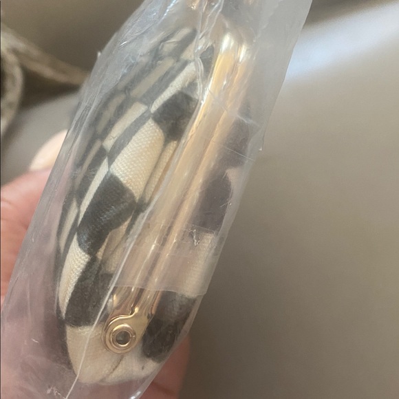 Brand New Mackenzie Childs Courtly Check Eyeglasses Case. Size 7" X 4.5". - Picture 7 of 7